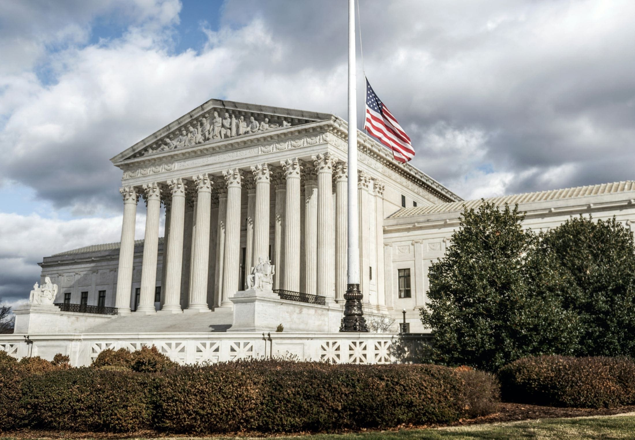 Legal insights blog - courthouse building representing lawsuit news and legal advice articles